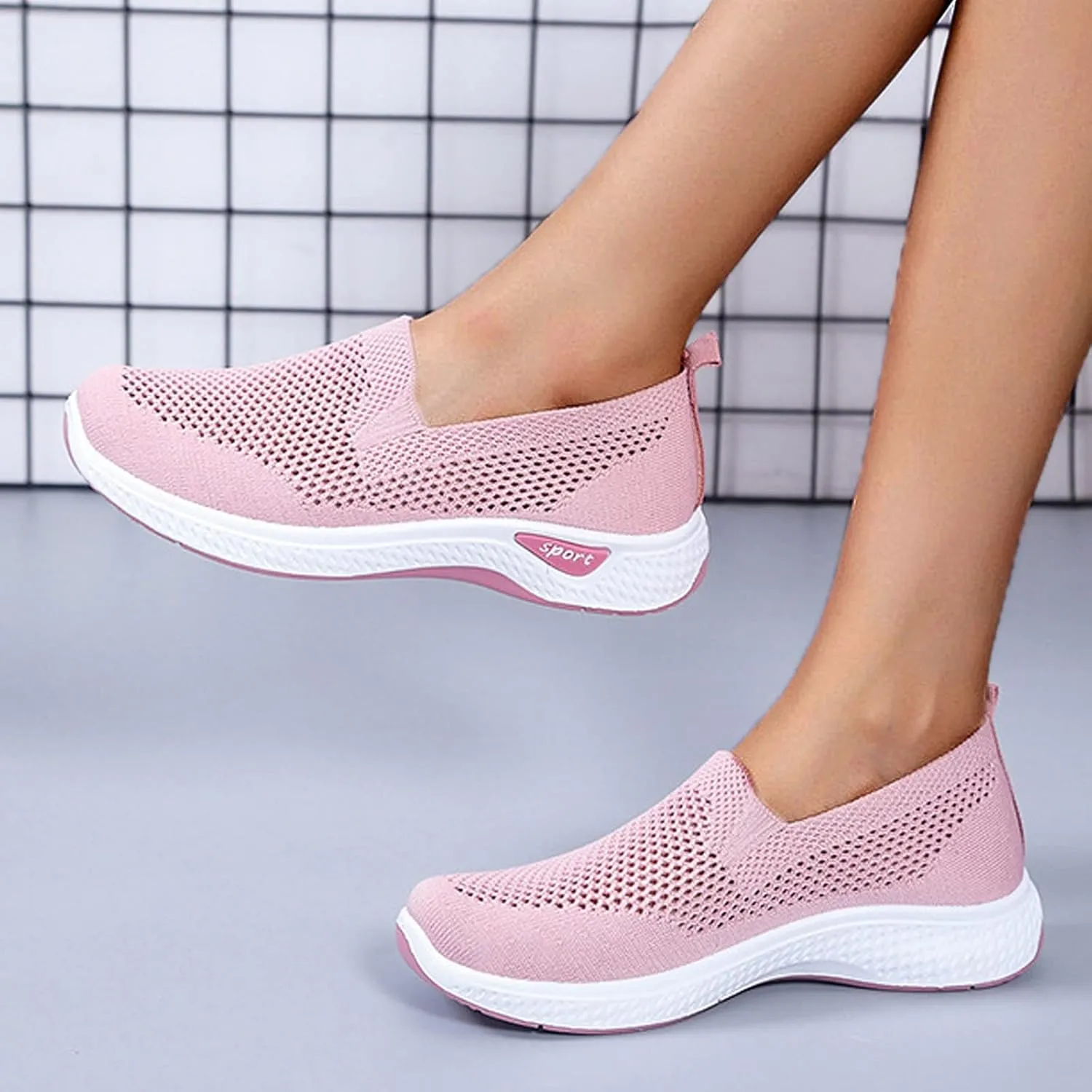 Women Slip On Walking Sneakers Casual Comfortable Shoes Lightweight Canvas Flats Non Slip Breathable Loafers