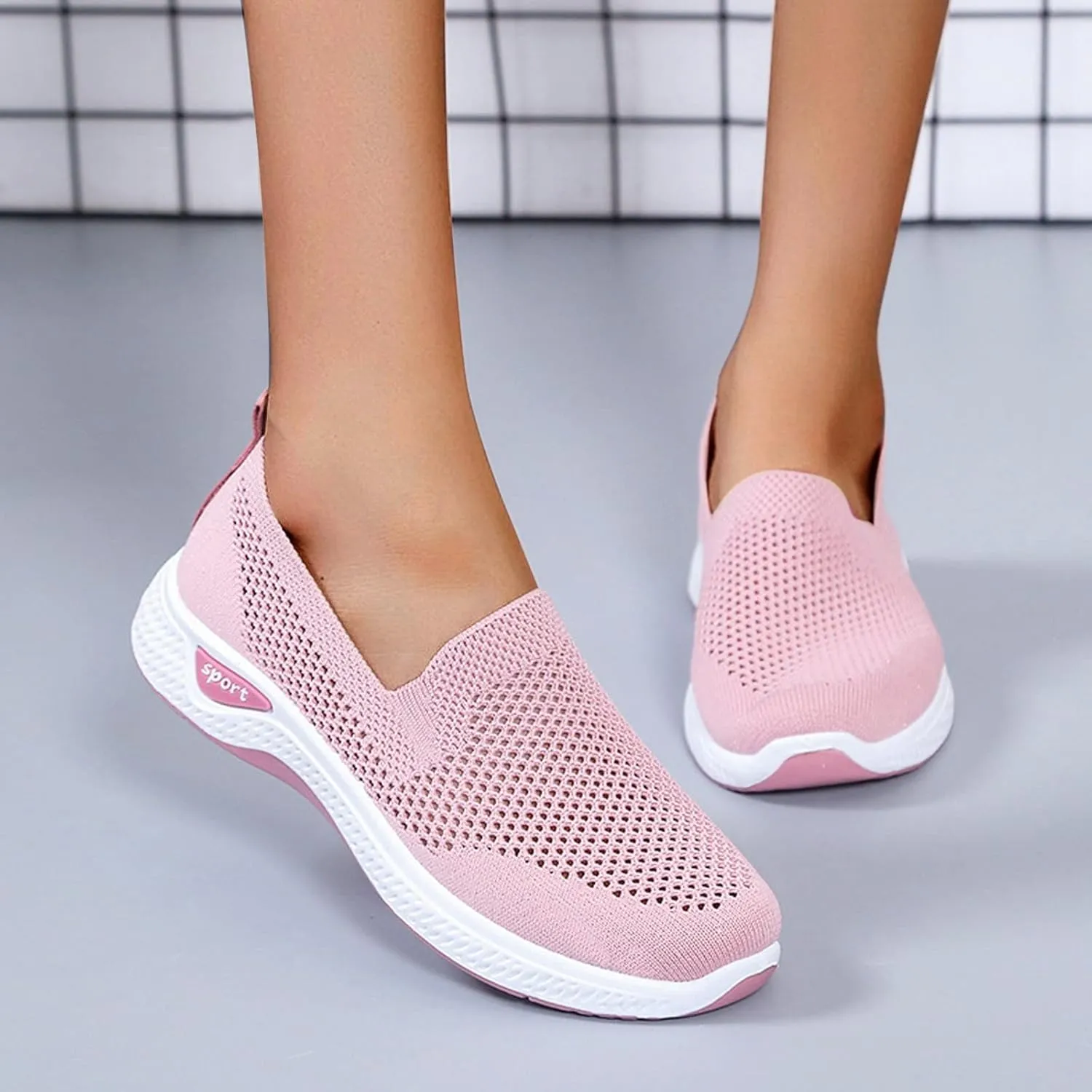 Women Slip On Walking Sneakers Casual Comfortable Shoes Lightweight Canvas Flats Non Slip Breathable Loafers