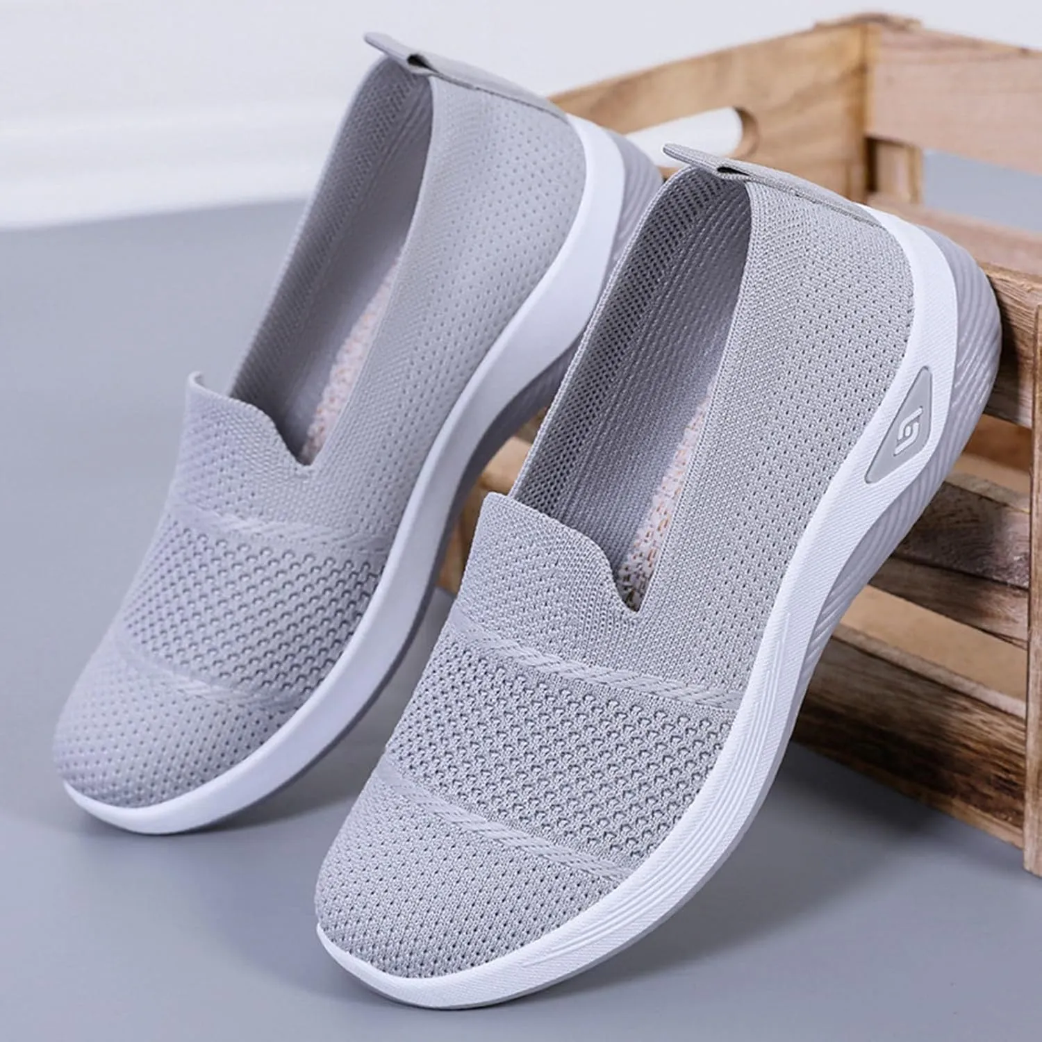 Women's Mesh Flats Shoes Breathable Slip on Shoes Casual Comfort Shoe Plus Size Trendy Shoes Walking Flats Shoe